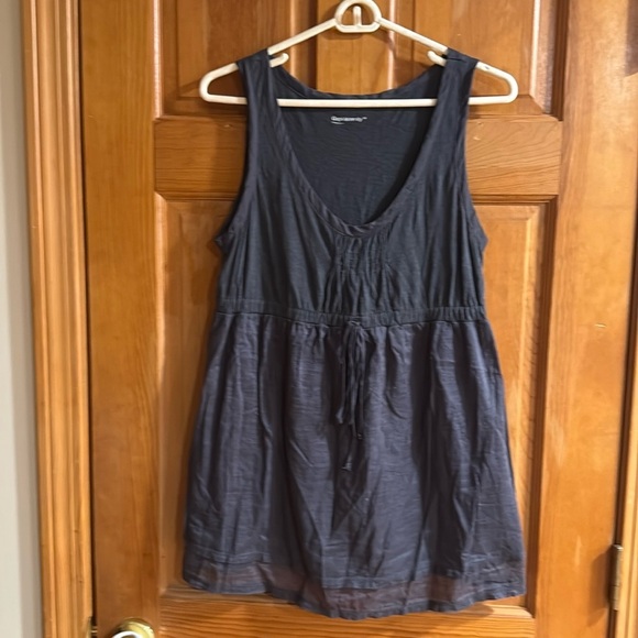 GAP Tops - Gap maternity sleeveless top size medium.